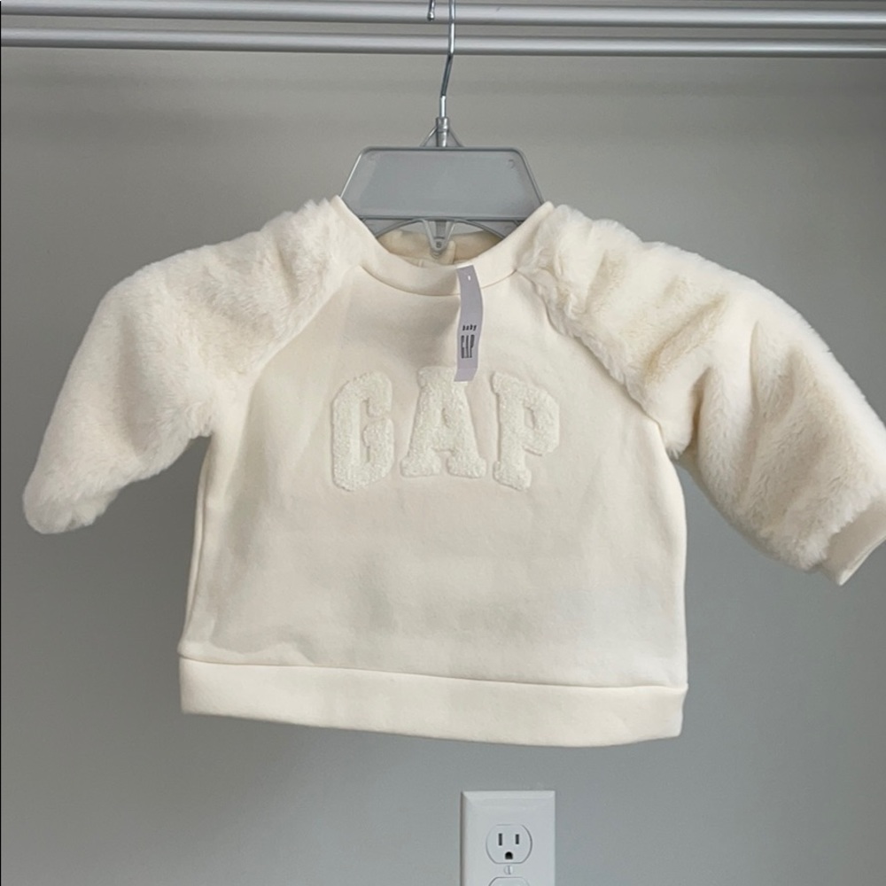 NWT Baby GAP sweatshirt